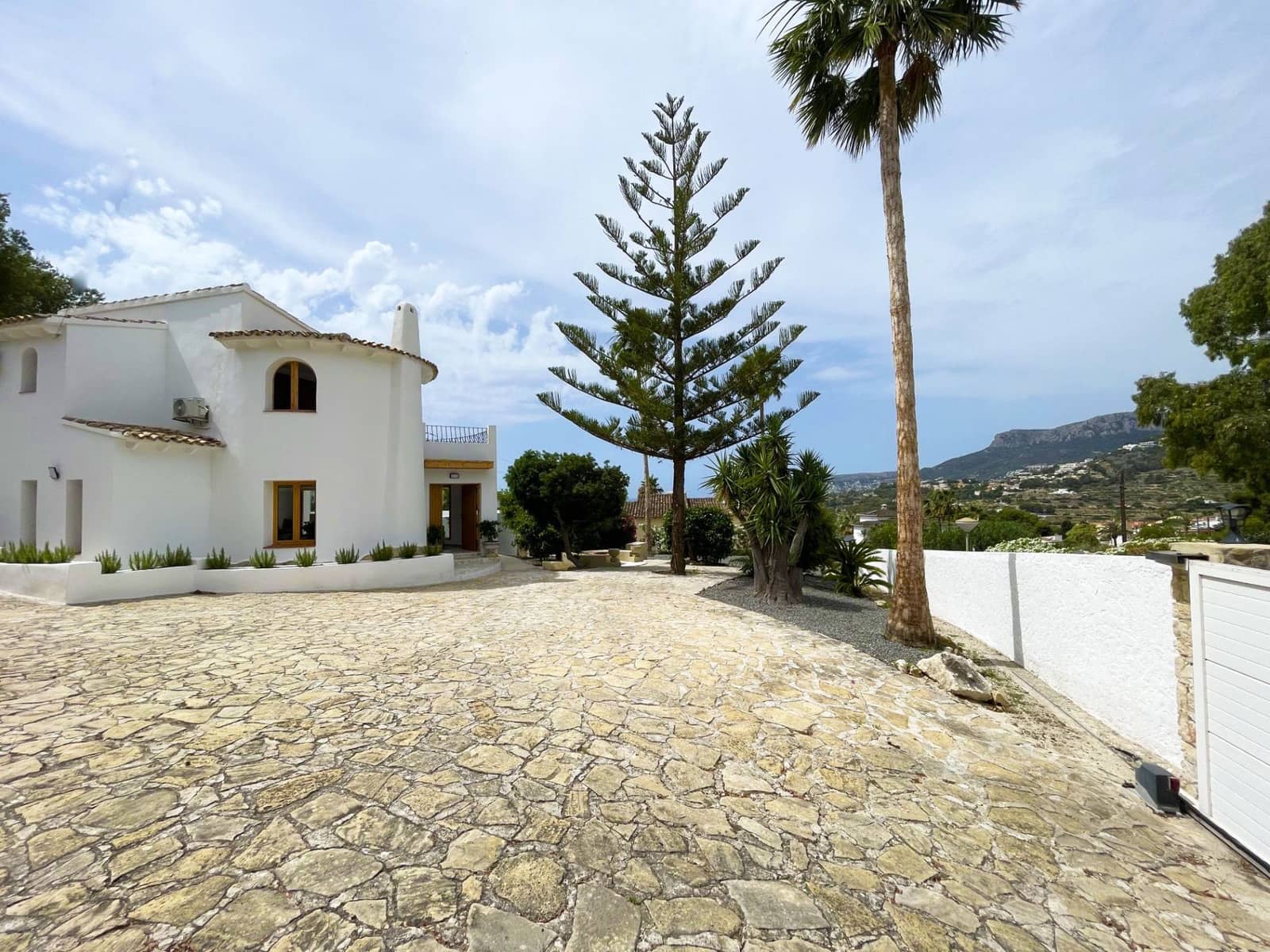 4 sovrum Villa till salu i Calpe / Calp med pool garage - 925 000 € (Ref: 9912501)