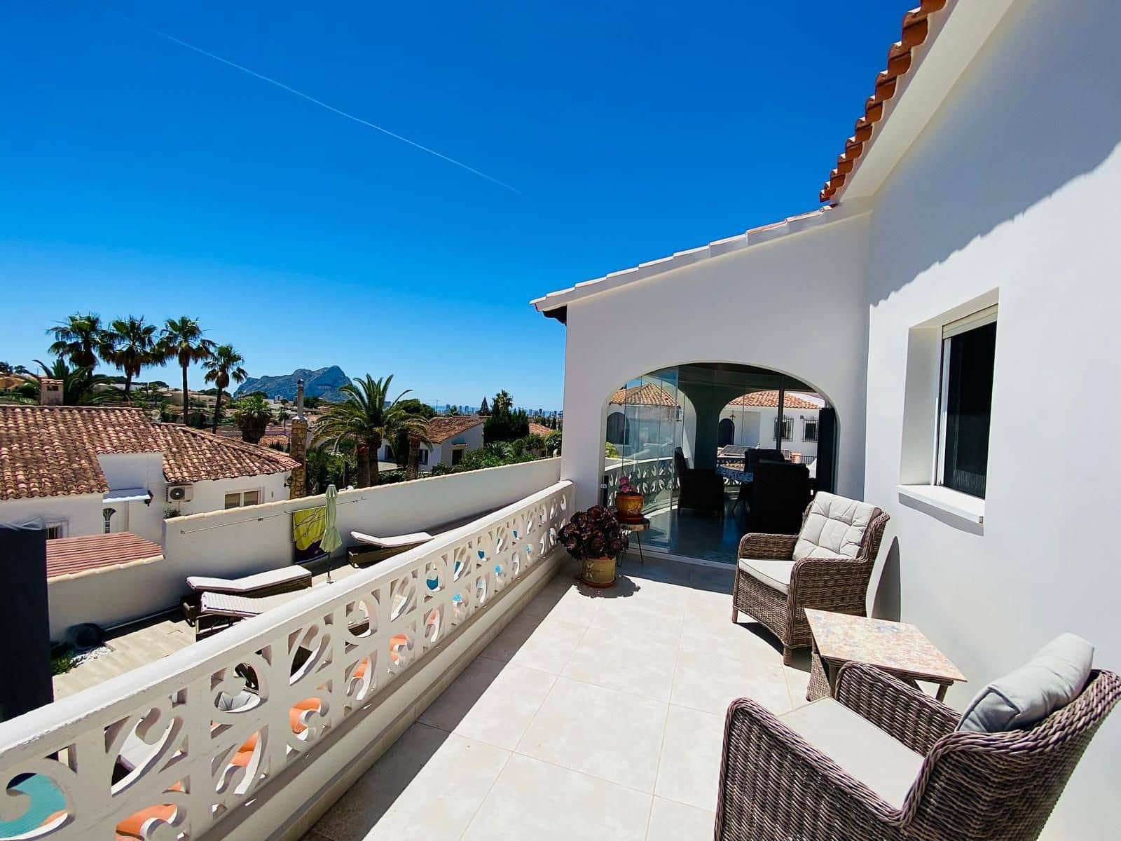4 sypialnia Willa na sprzedaż w Calpe / Calp z garażem - 849 000 € (Ref: 9941715)