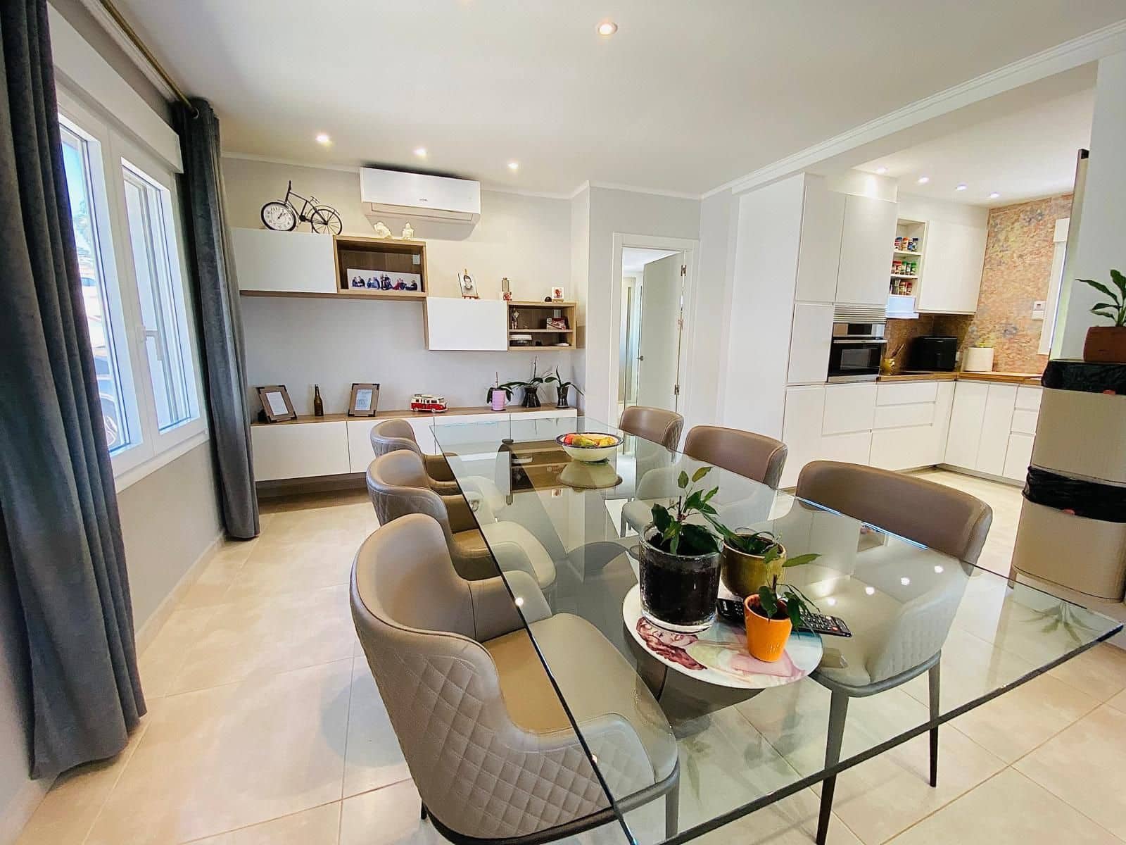 4 sypialnia Willa na sprzedaż w Calpe / Calp z garażem - 849 000 € (Ref: 9941715)