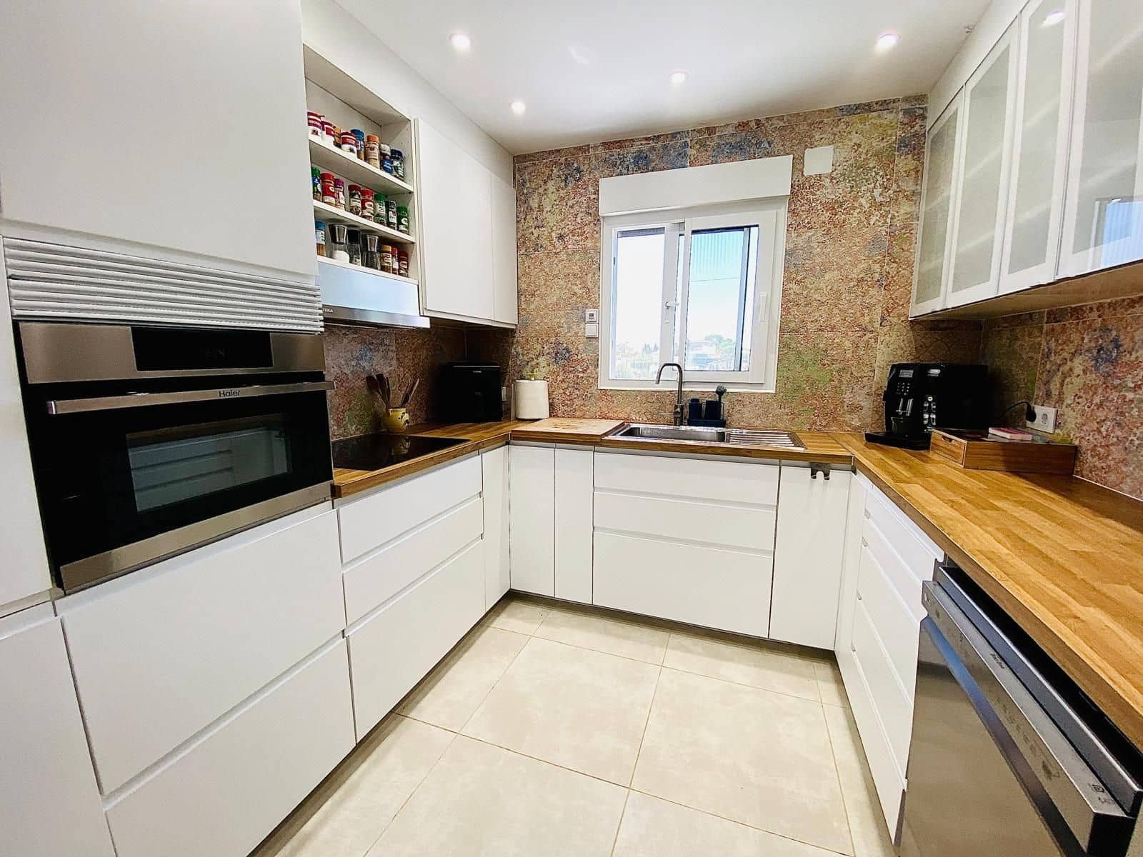 4 sypialnia Willa na sprzedaż w Calpe / Calp z garażem - 849 000 € (Ref: 9941715)