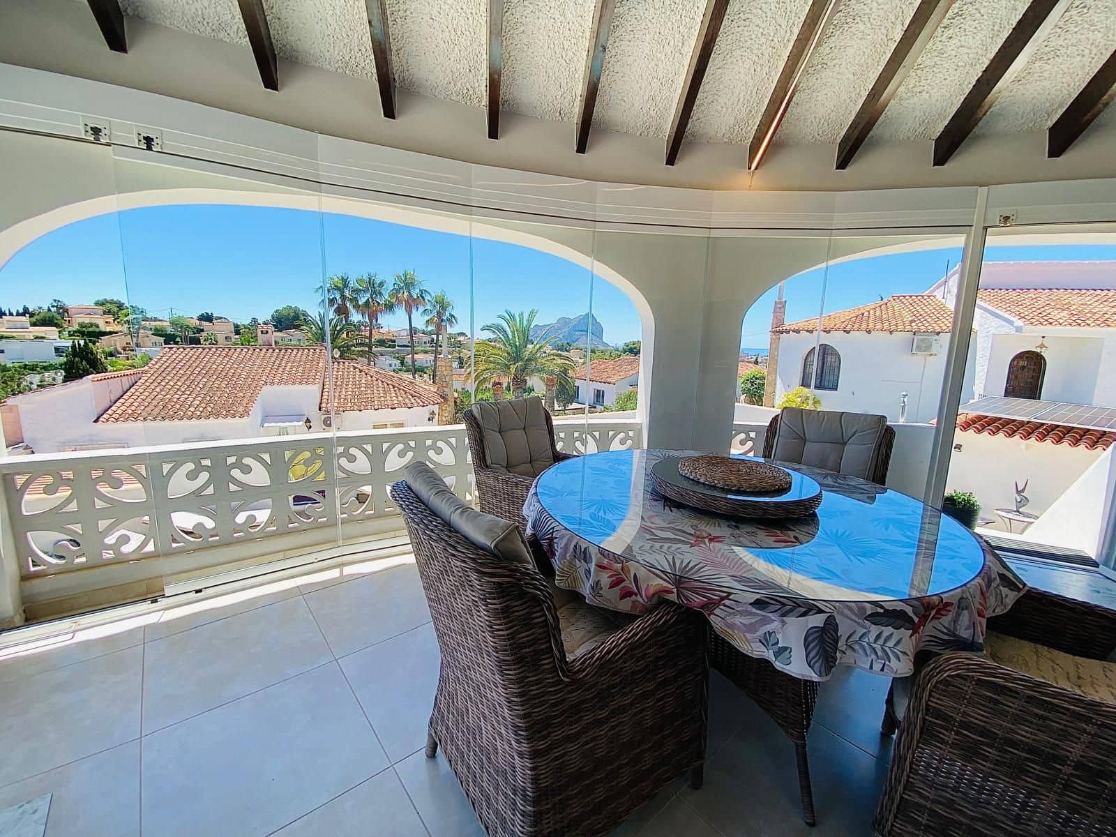 4 sypialnia Willa na sprzedaż w Calpe / Calp z garażem - 849 000 € (Ref: 9941715)