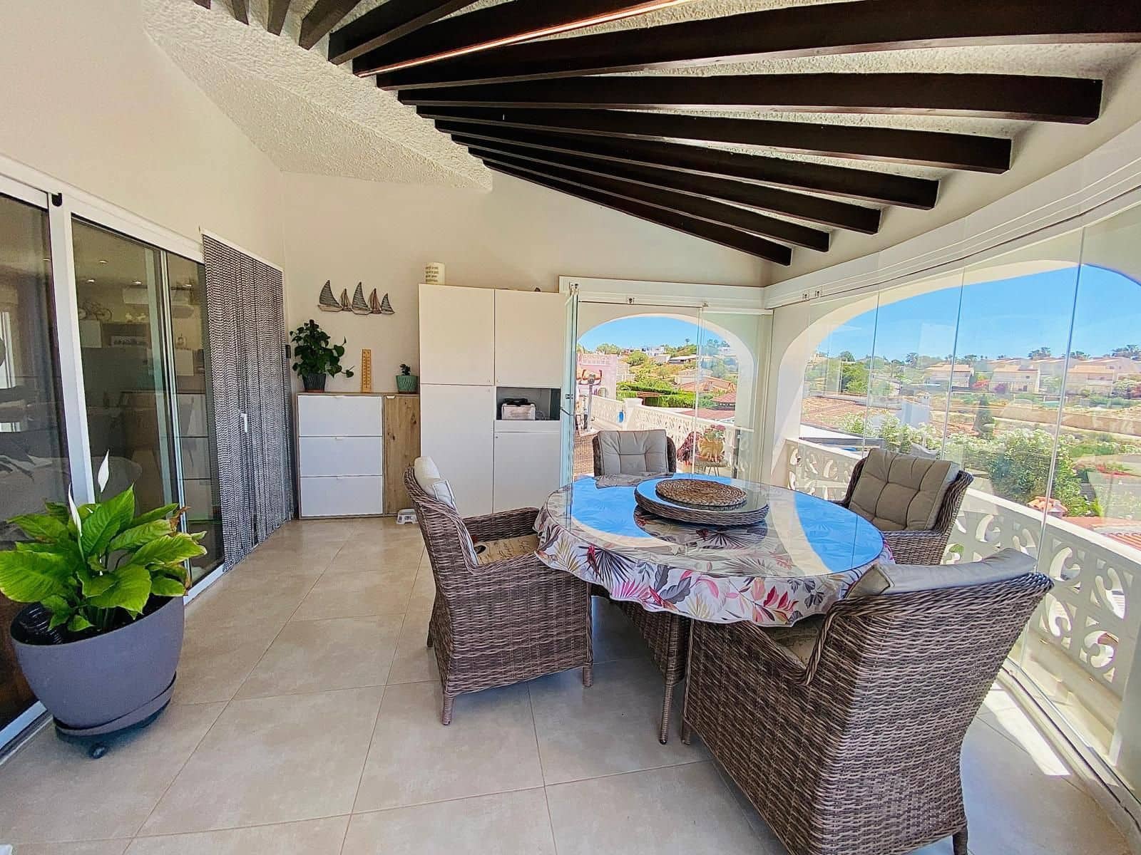 4 sypialnia Willa na sprzedaż w Calpe / Calp z garażem - 849 000 € (Ref: 9941715)