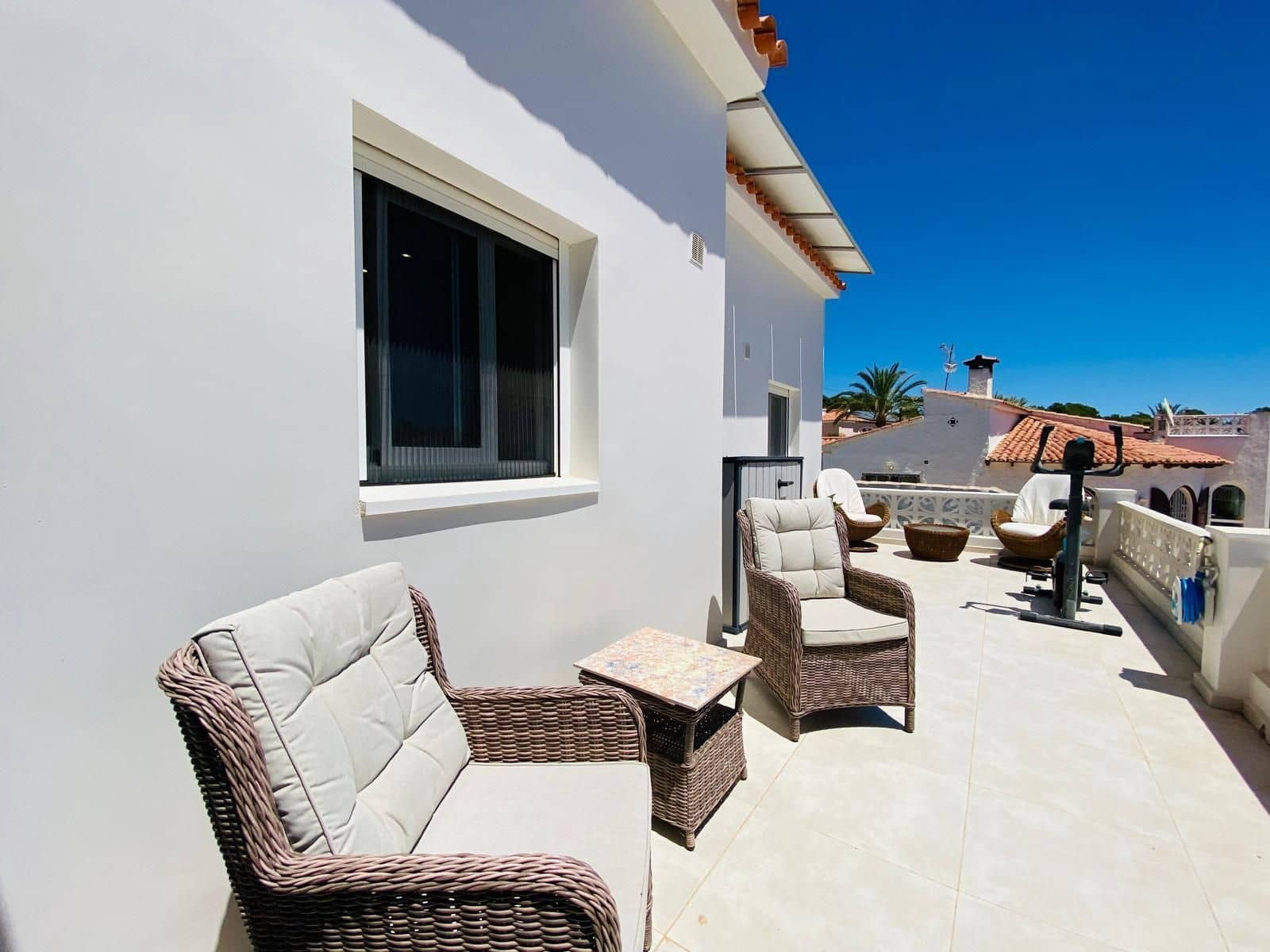 4 sypialnia Willa na sprzedaż w Calpe / Calp z garażem - 849 000 € (Ref: 9941715)