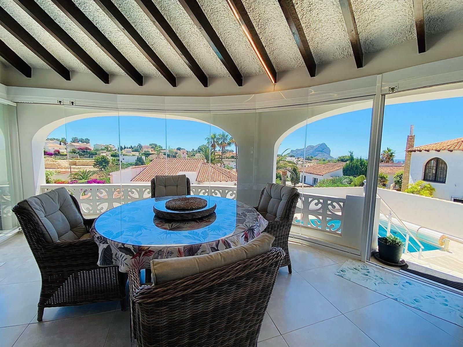 4 sypialnia Willa na sprzedaż w Calpe / Calp z garażem - 849 000 € (Ref: 9941715)