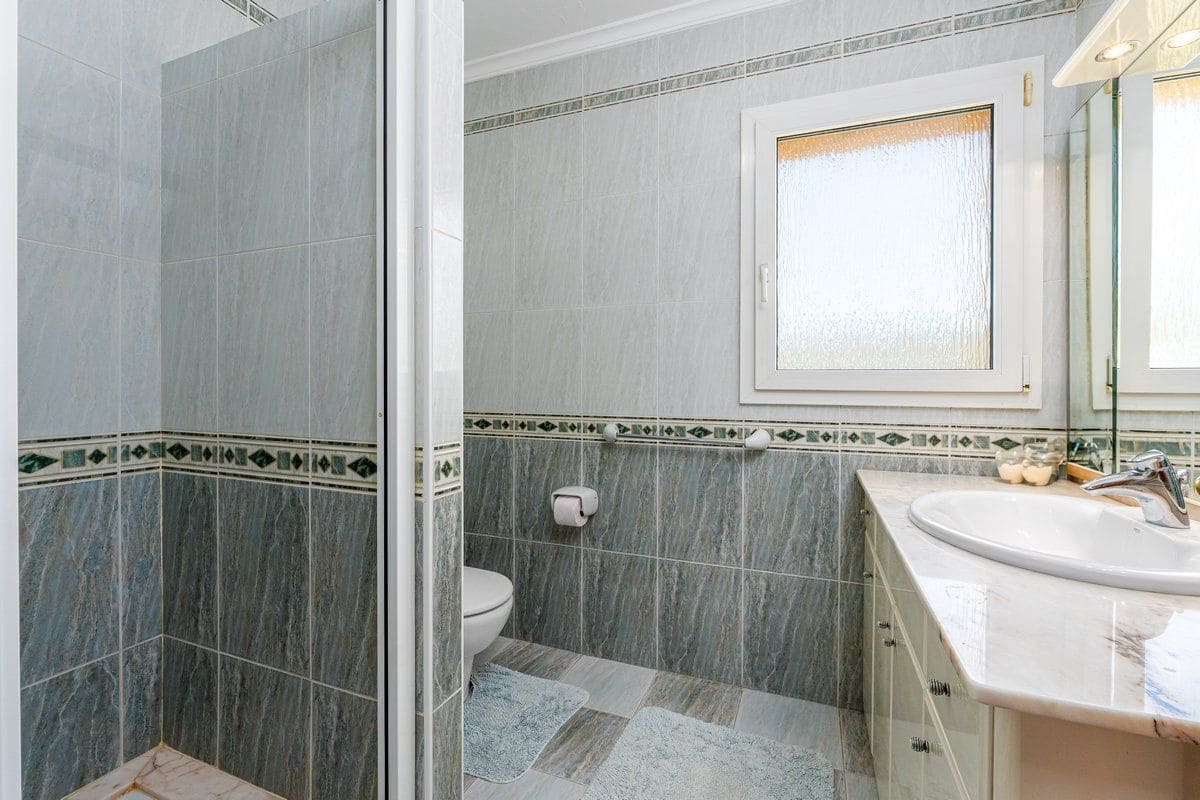 4 sypialnia Willa na sprzedaż w Calpe / Calp z basenem garażem - 795 000 € (Ref: 9949148)