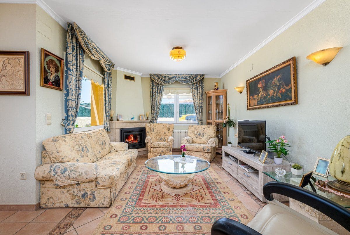 4 sypialnia Willa na sprzedaż w Calpe / Calp z basenem garażem - 795 000 € (Ref: 9949148)