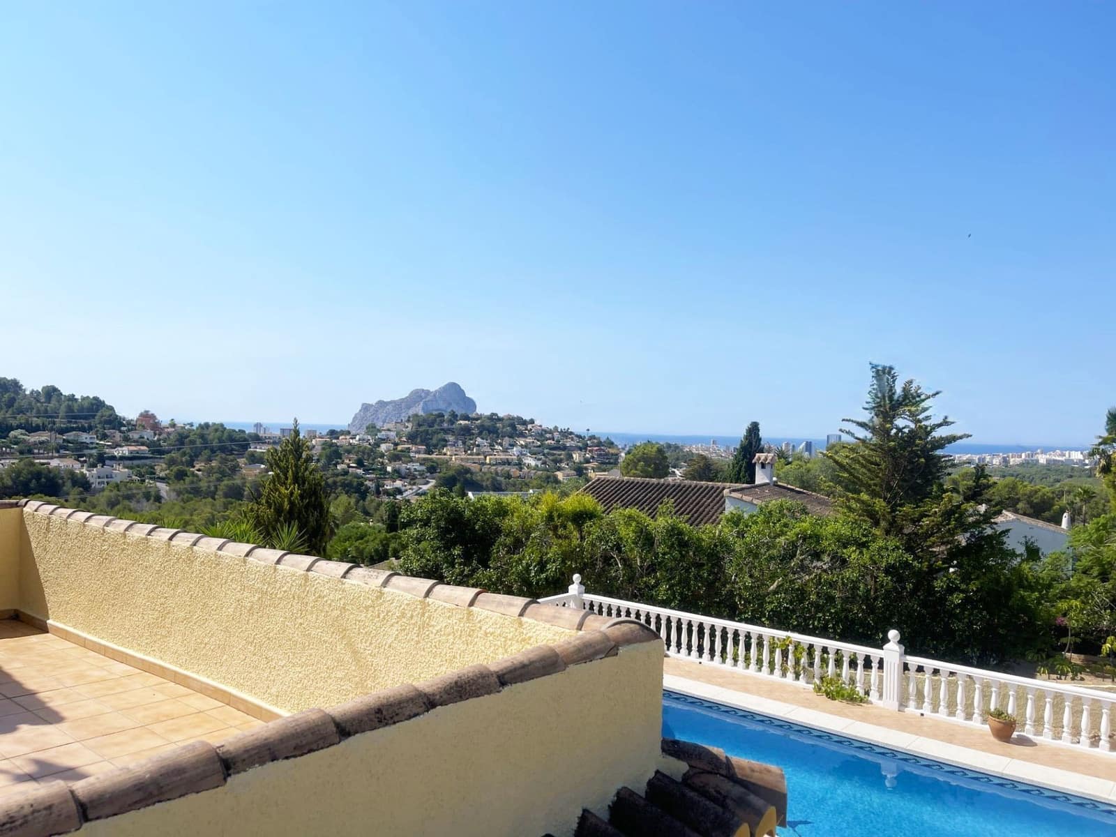 4 sypialnia Willa na sprzedaż w Calpe / Calp z basenem garażem - 795 000 € (Ref: 9949148)