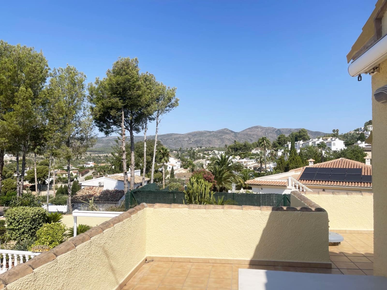 4 sypialnia Willa na sprzedaż w Calpe / Calp z basenem garażem - 795 000 € (Ref: 9949148)