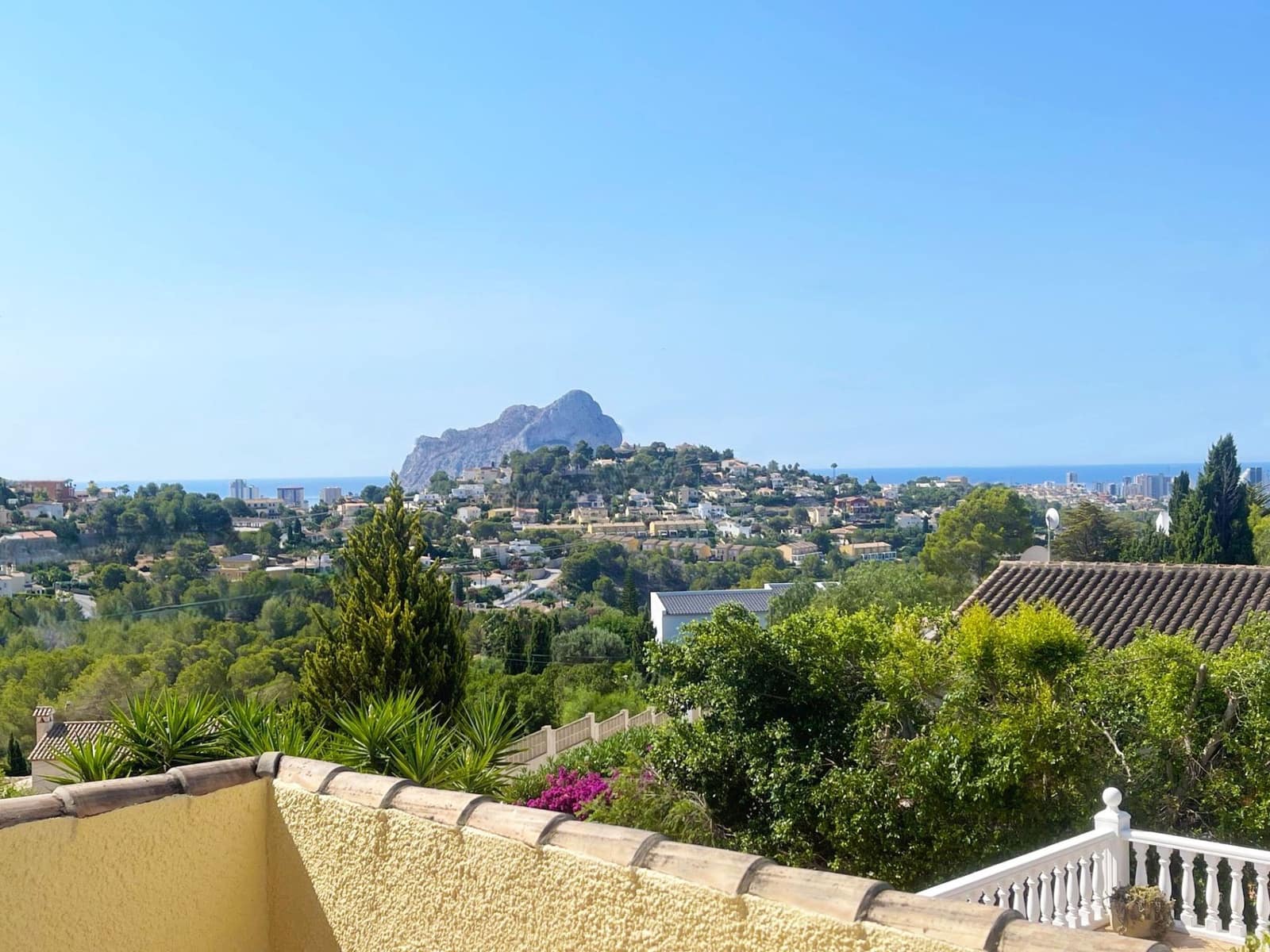 4 sypialnia Willa na sprzedaż w Calpe / Calp z basenem garażem - 795 000 € (Ref: 9949148)