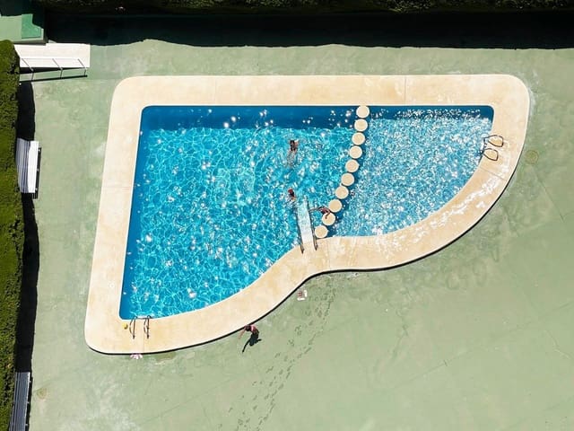 2 quarto Apartamento para venda em Calpe / Calp com piscina garagem - 495 000 € (Ref: 9954678)