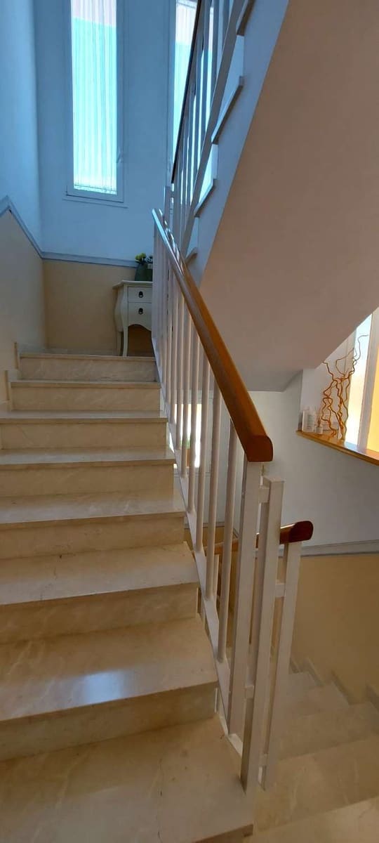 4 soverom Kjedet enebolig til salgs i Calpe / Calp med garasje - € 499 000 (Ref: 9972844)
