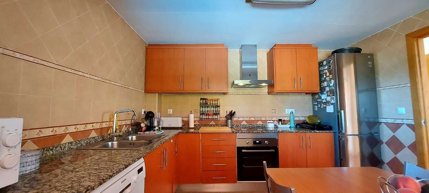 4 soverom Kjedet enebolig til salgs i Calpe / Calp med garasje - € 499 000 (Ref: 9972844)