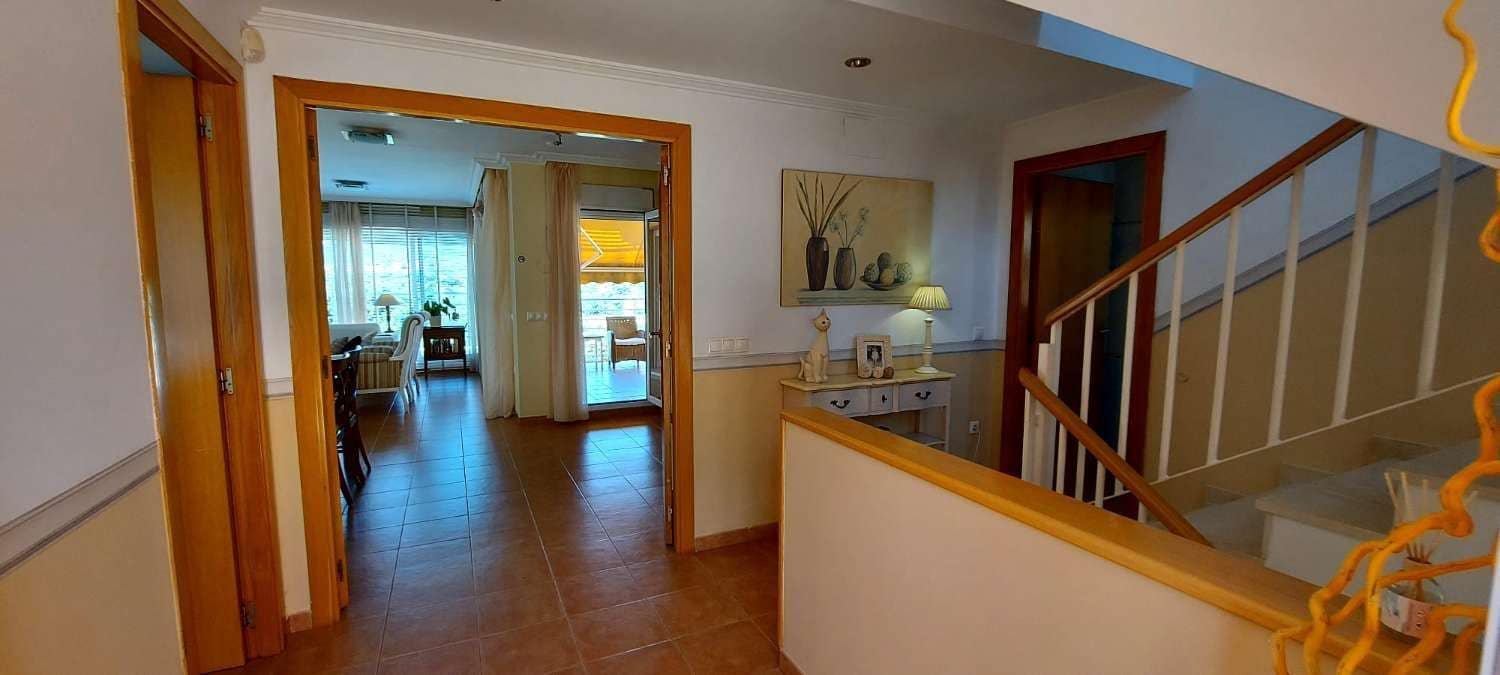 4 soverom Kjedet enebolig til salgs i Calpe / Calp med garasje - € 499 000 (Ref: 9972844)