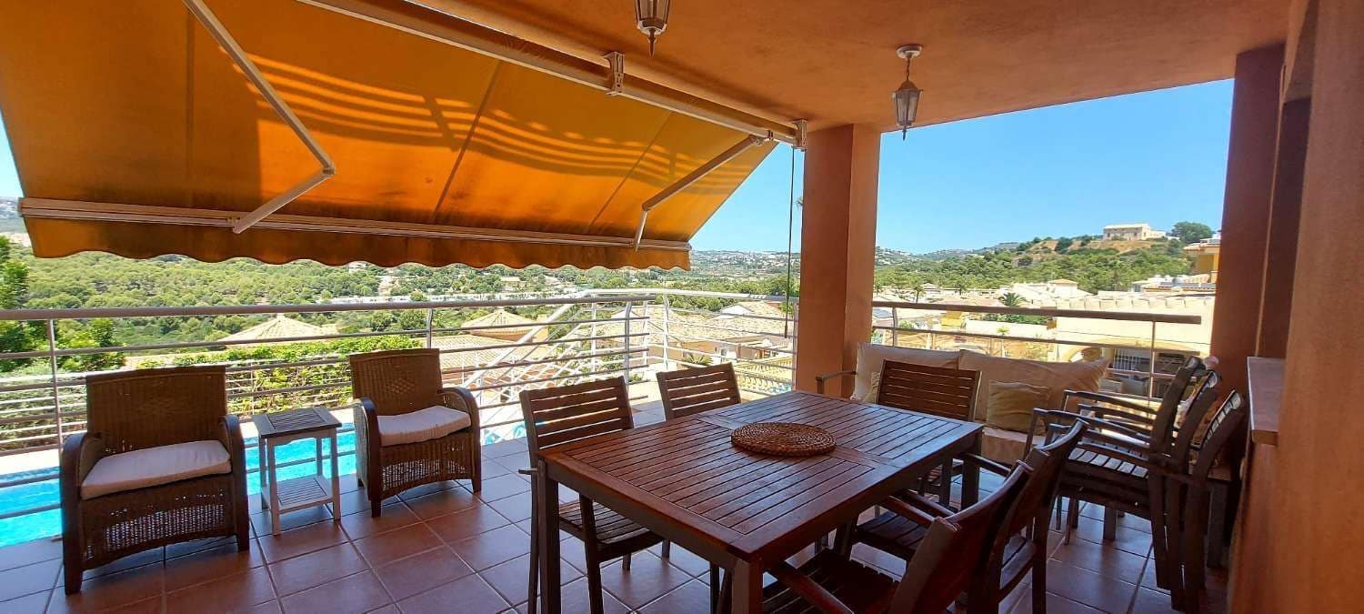 4 soverom Kjedet enebolig til salgs i Calpe / Calp med garasje - € 499 000 (Ref: 9972844)