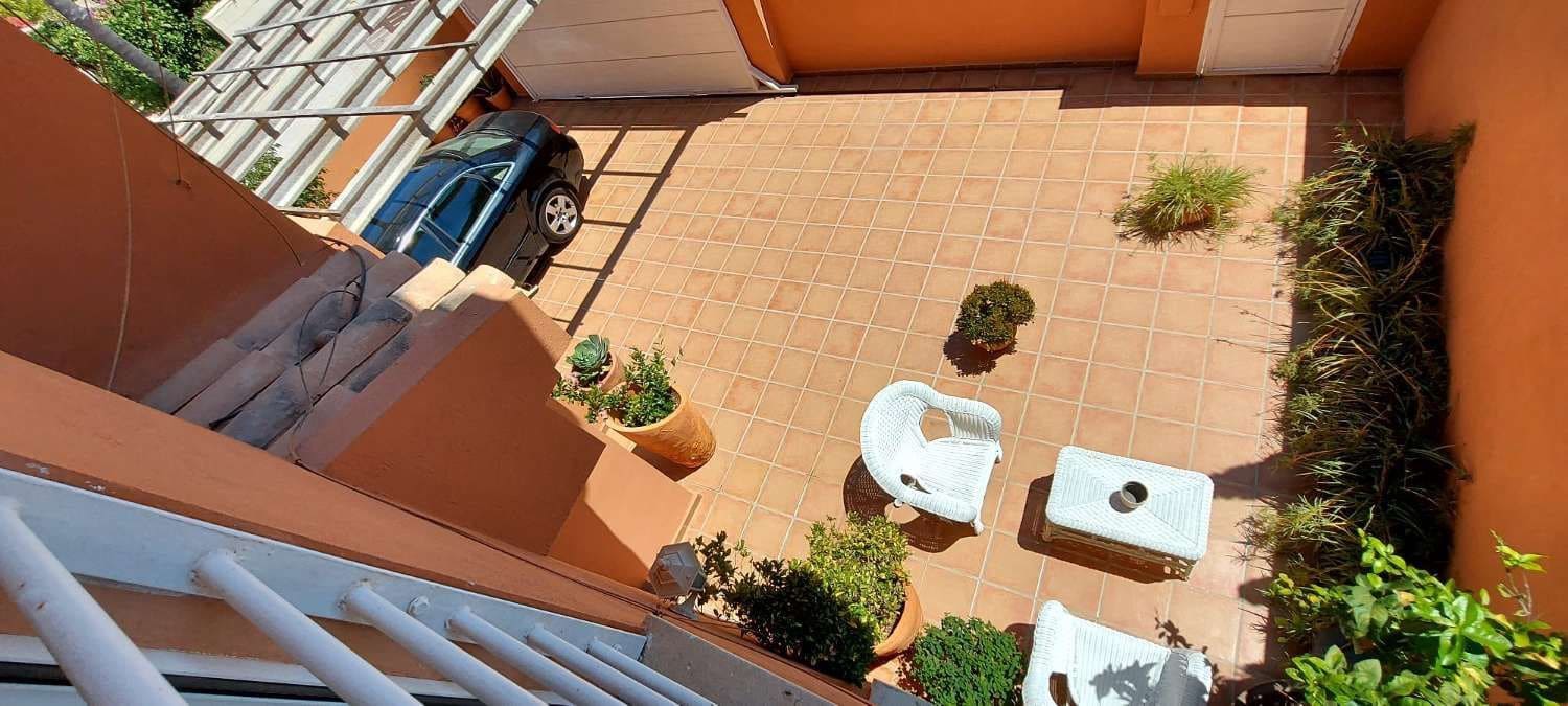 4 soverom Kjedet enebolig til salgs i Calpe / Calp med garasje - € 499 000 (Ref: 9972844)
