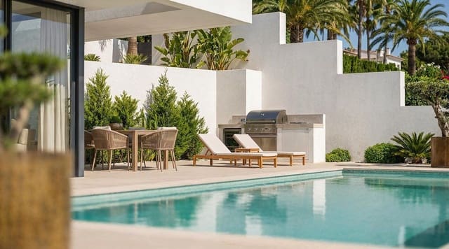 3 soveværelse Villa til salg i Calpe / Calp med swimmingpool garage - € 1.180.000 (Ref: 9978148)
