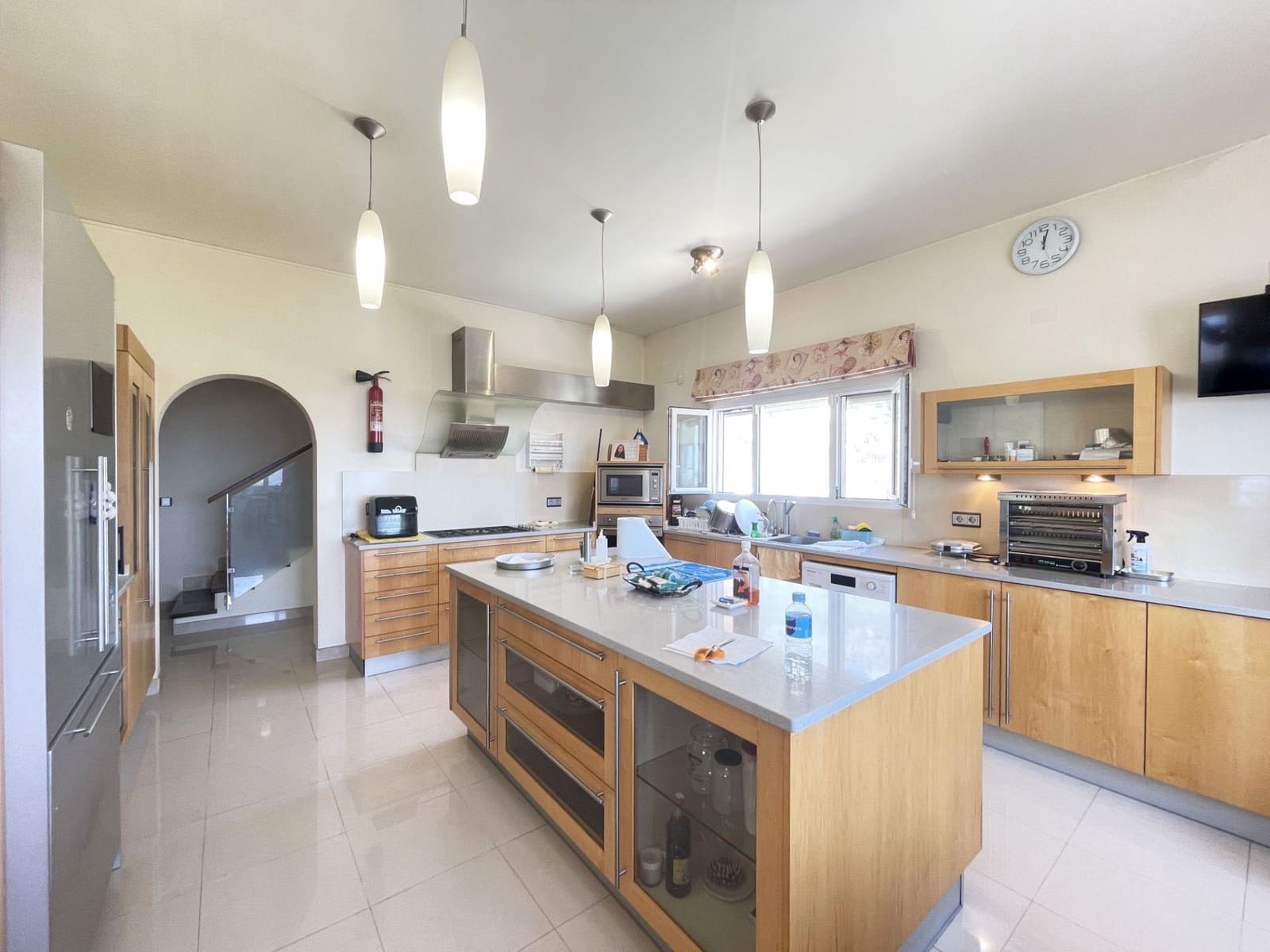 4 makuuhuone Huvila myytävänä paikassa Calpe / Calp mukana uima-altaan 
autotalli - 1 100 000 € (Ref: 9984374)