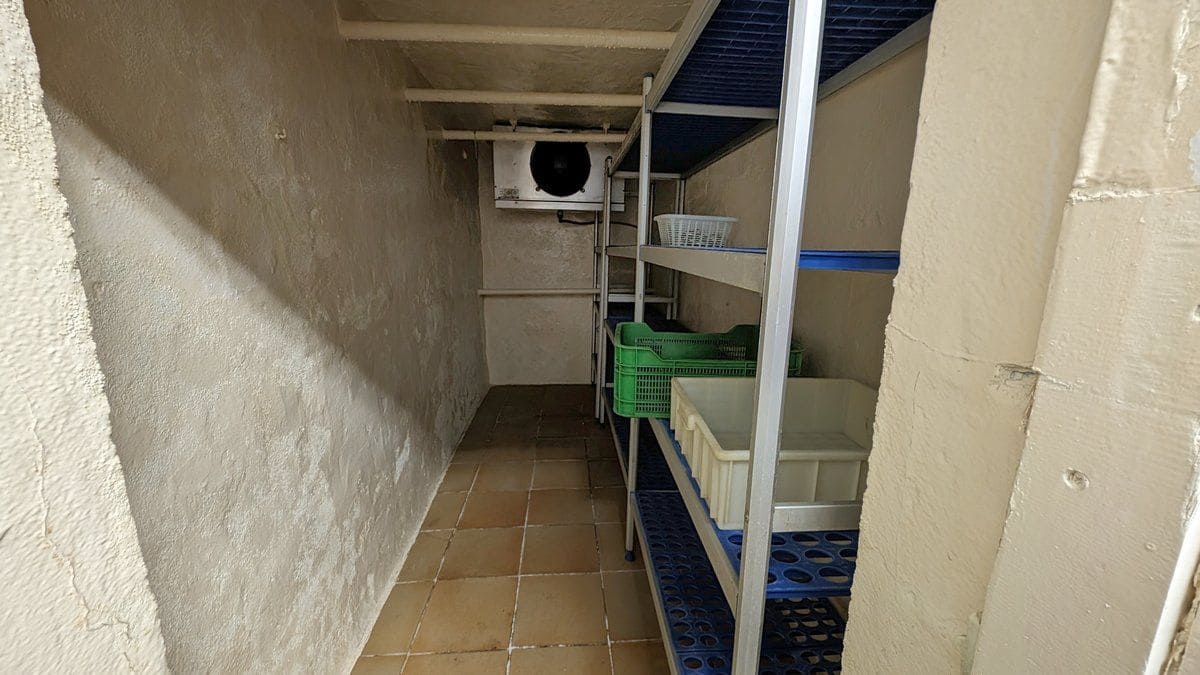 Local Commercial à vendre à Calpe / Calp avec garage - 390 000 € (Ref: 9994756)