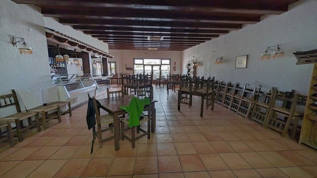 Local Commercial à vendre à Calpe / Calp avec garage - 390 000 € (Ref: 9994756)