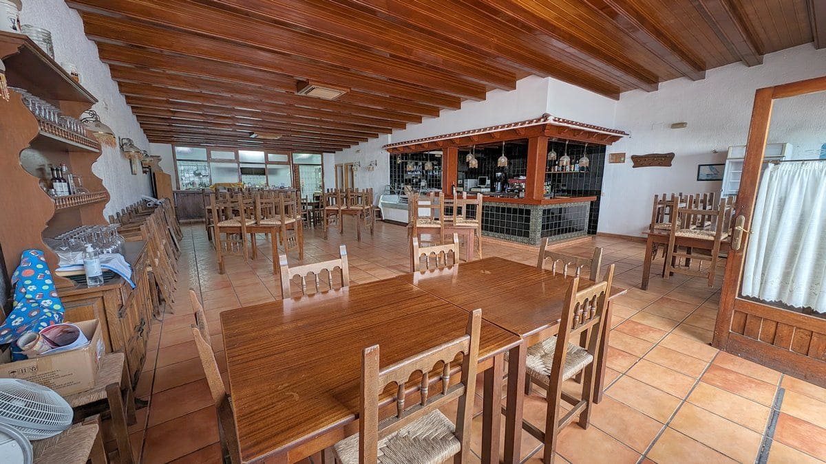 Local Commercial à vendre à Calpe / Calp avec garage - 390 000 € (Ref: 9994756)