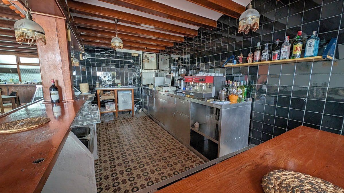 Local Commercial à vendre à Calpe / Calp avec garage - 390 000 € (Ref: 9994756)