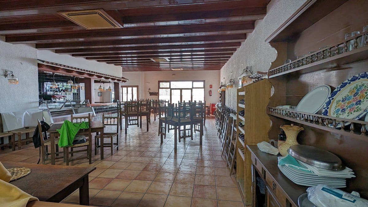 Local Commercial à vendre à Calpe / Calp avec garage - 390 000 € (Ref: 9994756)