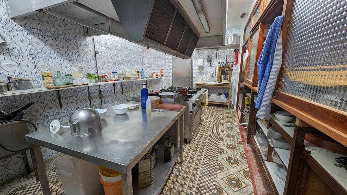 Local Commercial à vendre à Calpe / Calp avec garage - 390 000 € (Ref: 9994756)