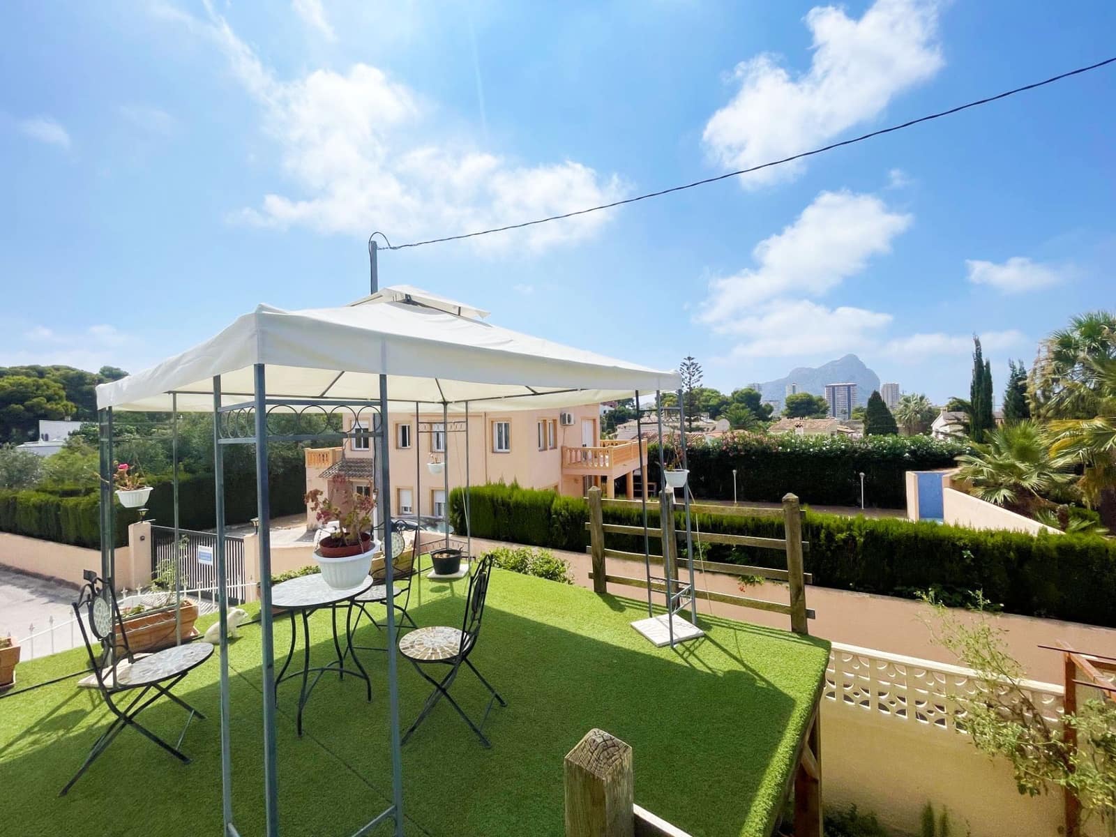 5 soveværelse Villa til salg i Calpe / Calp med swimmingpool garage - € 460.000 (Ref: 9998082)
