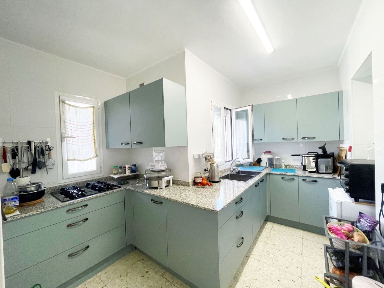 5 soveværelse Villa til salg i Calpe / Calp med swimmingpool garage - € 460.000 (Ref: 9998082)