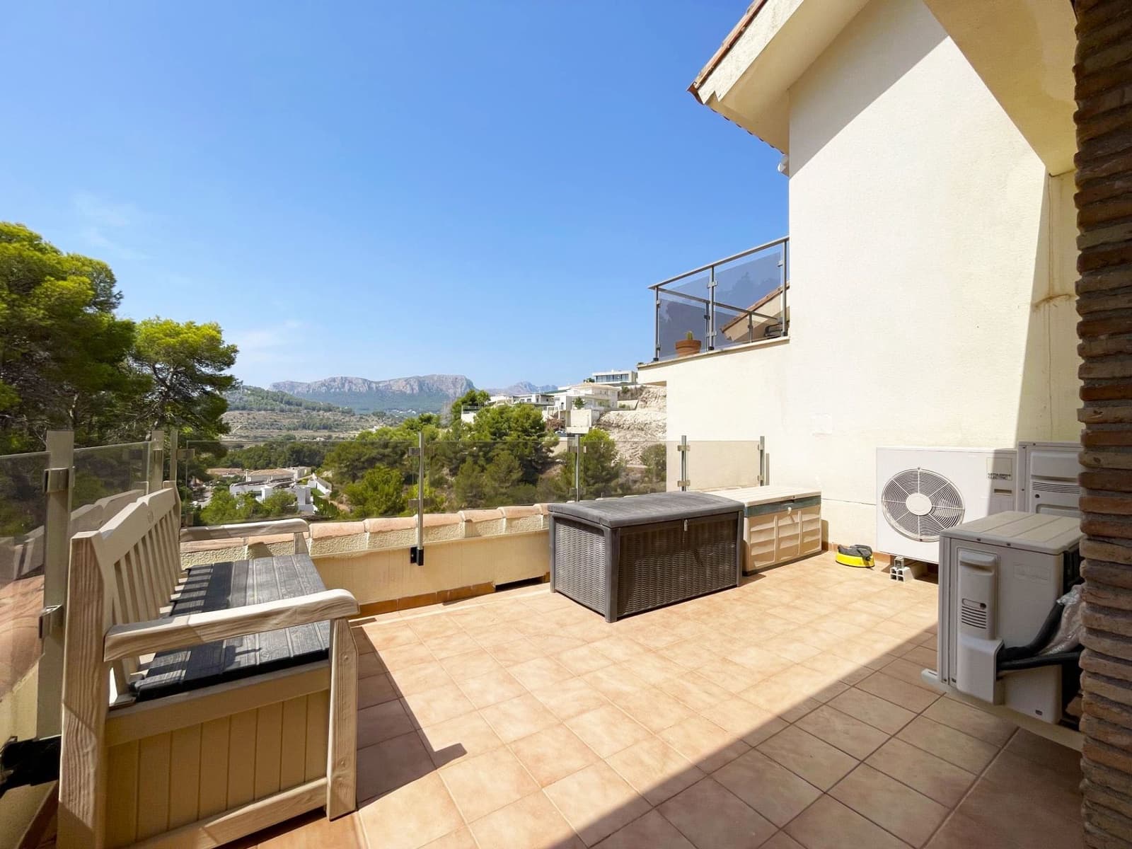 3 slaapkamer Bungalow te koop in Calpe / Calp met zwembad garage - € 388.000 (Ref: 9998084)