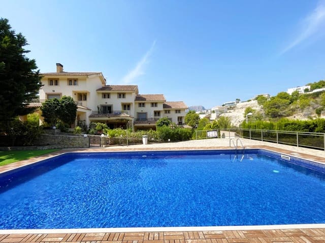 3 slaapkamer Bungalow te koop in Calpe / Calp met zwembad garage - € 388.000 (Ref: 9998084)