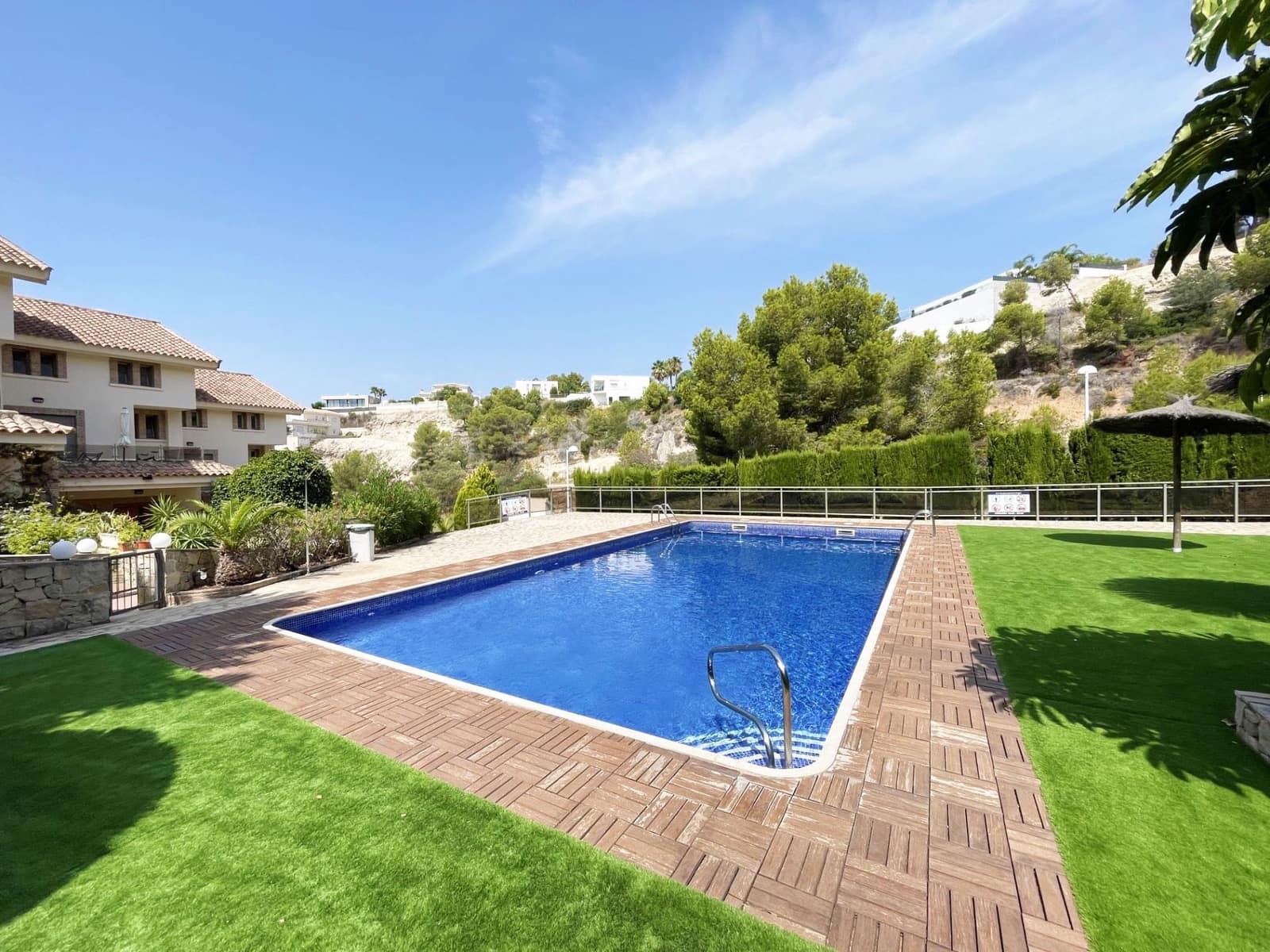 3 slaapkamer Bungalow te koop in Calpe / Calp met zwembad garage - € 388.000 (Ref: 9998084)