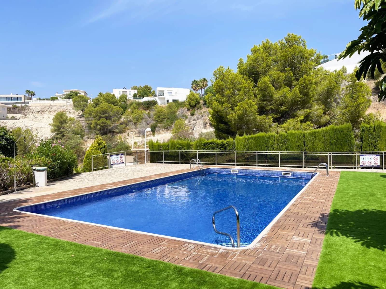 3 slaapkamer Bungalow te koop in Calpe / Calp met zwembad garage - € 388.000 (Ref: 9998084)