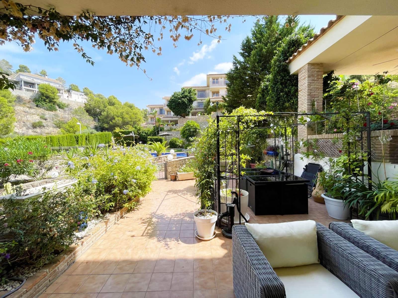 3 slaapkamer Bungalow te koop in Calpe / Calp met zwembad garage - € 388.000 (Ref: 9998084)