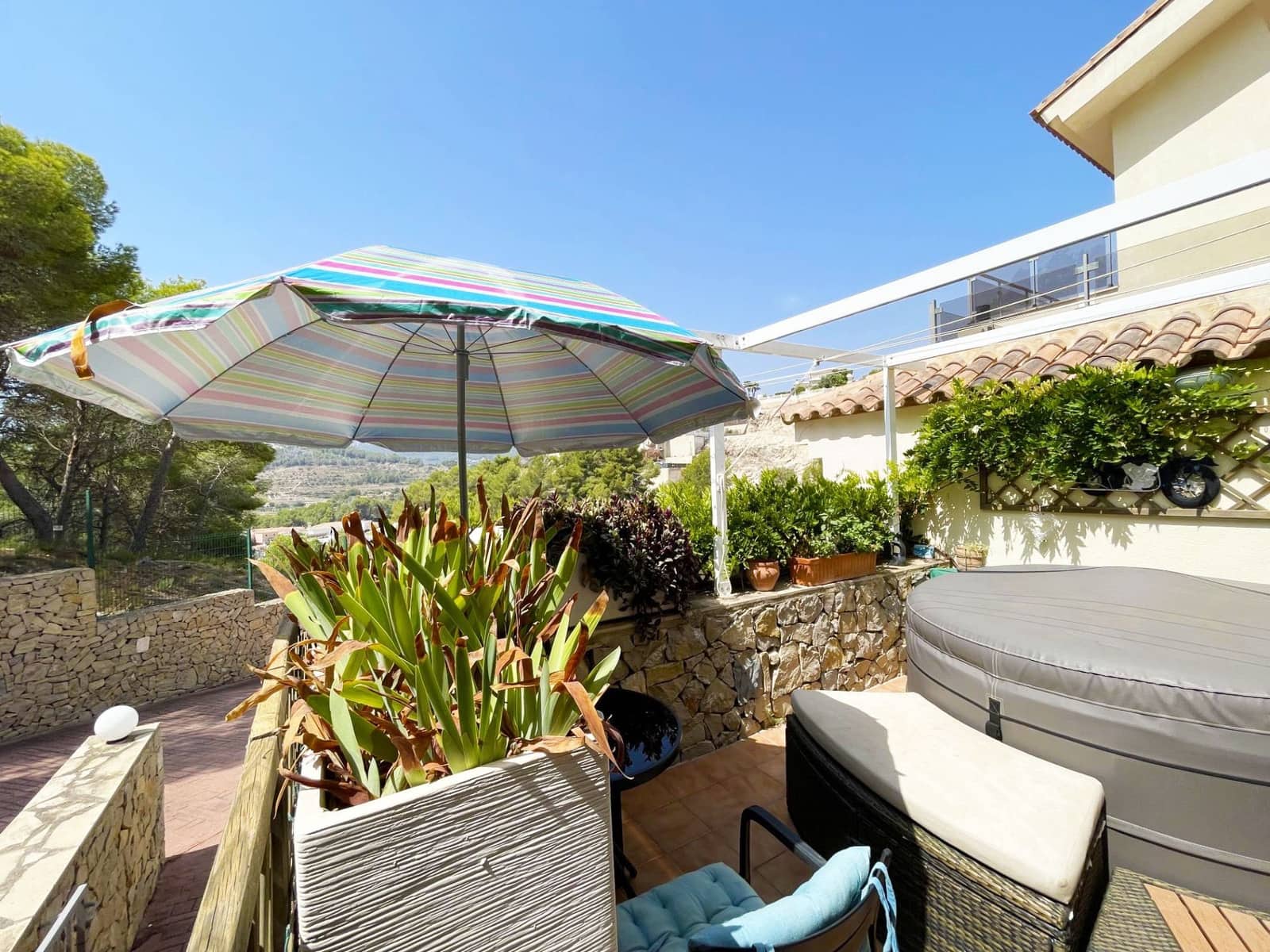 3 slaapkamer Bungalow te koop in Calpe / Calp met zwembad garage - € 388.000 (Ref: 9998084)