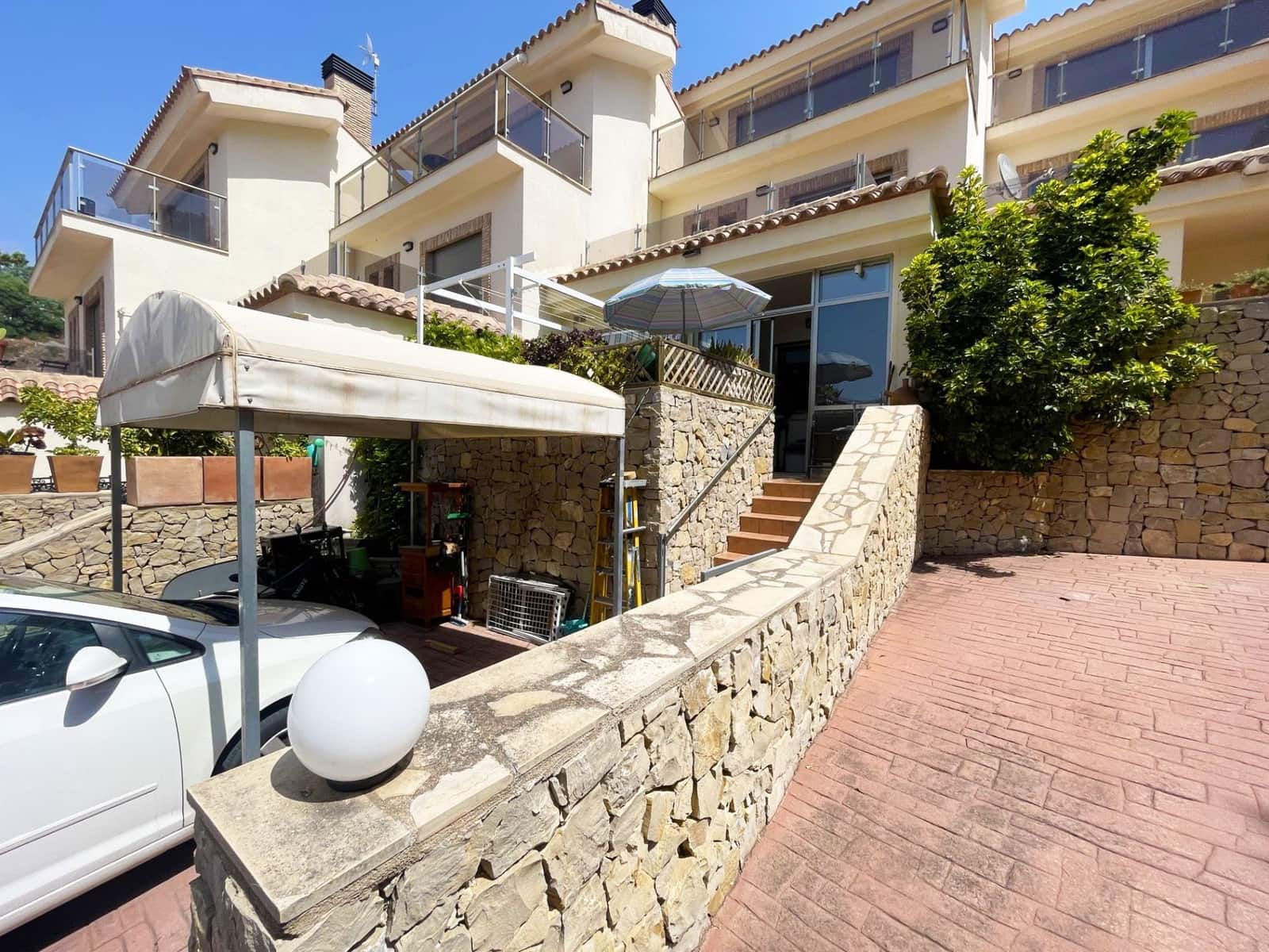 3 slaapkamer Bungalow te koop in Calpe / Calp met zwembad garage - € 388.000 (Ref: 9998084)