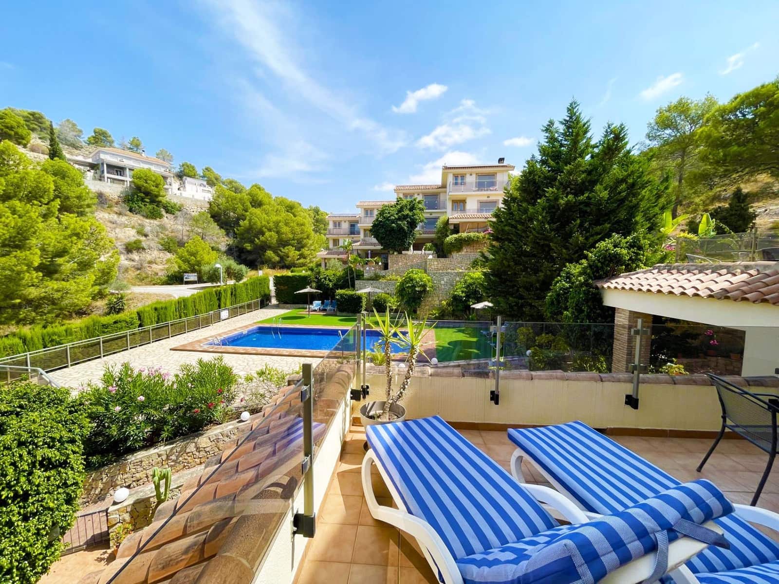 3 slaapkamer Bungalow te koop in Calpe / Calp met zwembad garage - € 388.000 (Ref: 9998084)