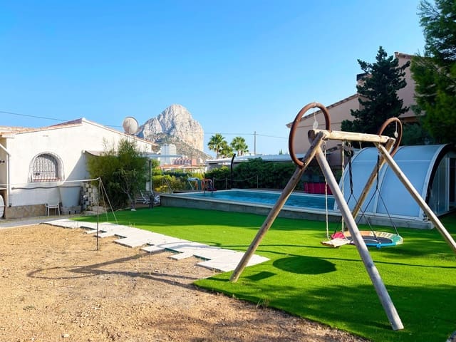 2 soveværelse Villa til salg i Calpe / Calp med swimmingpool garage - € 430.000 (Ref: 9998085)