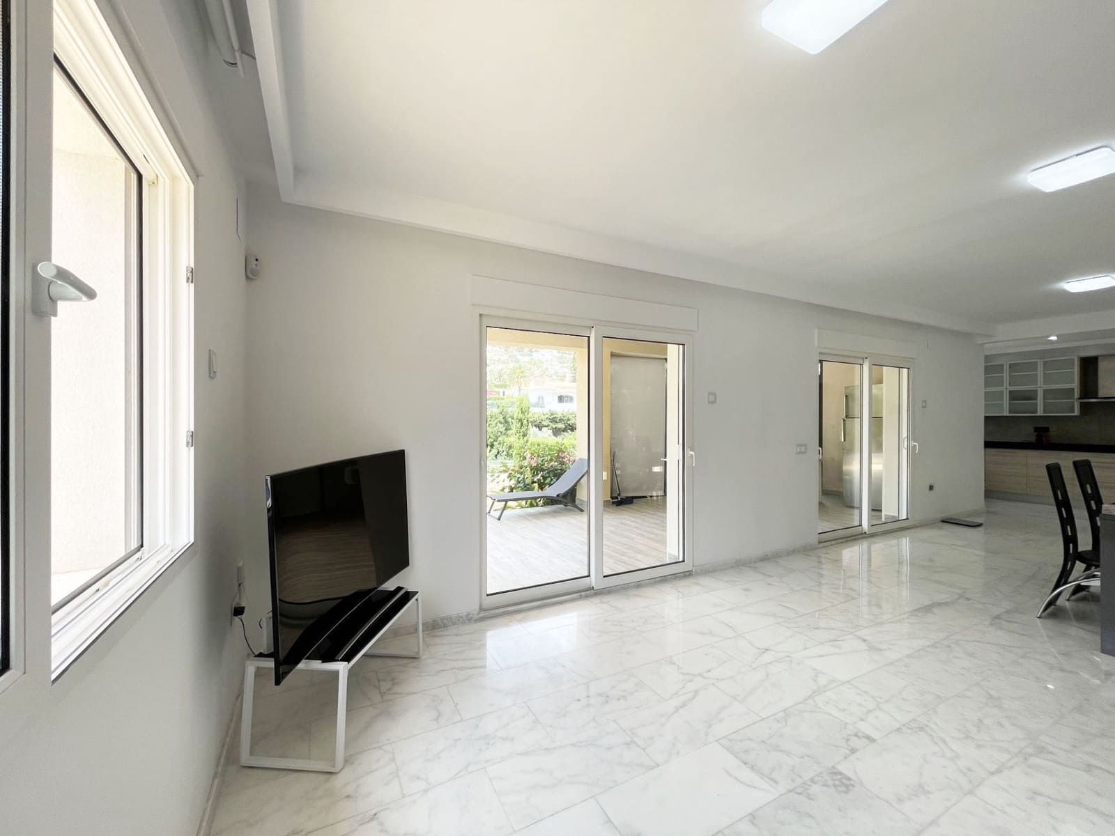 3 bedroom Villa for sale in Calpe / Calp with pool garage - € 625,000 (Ref: 9998086)