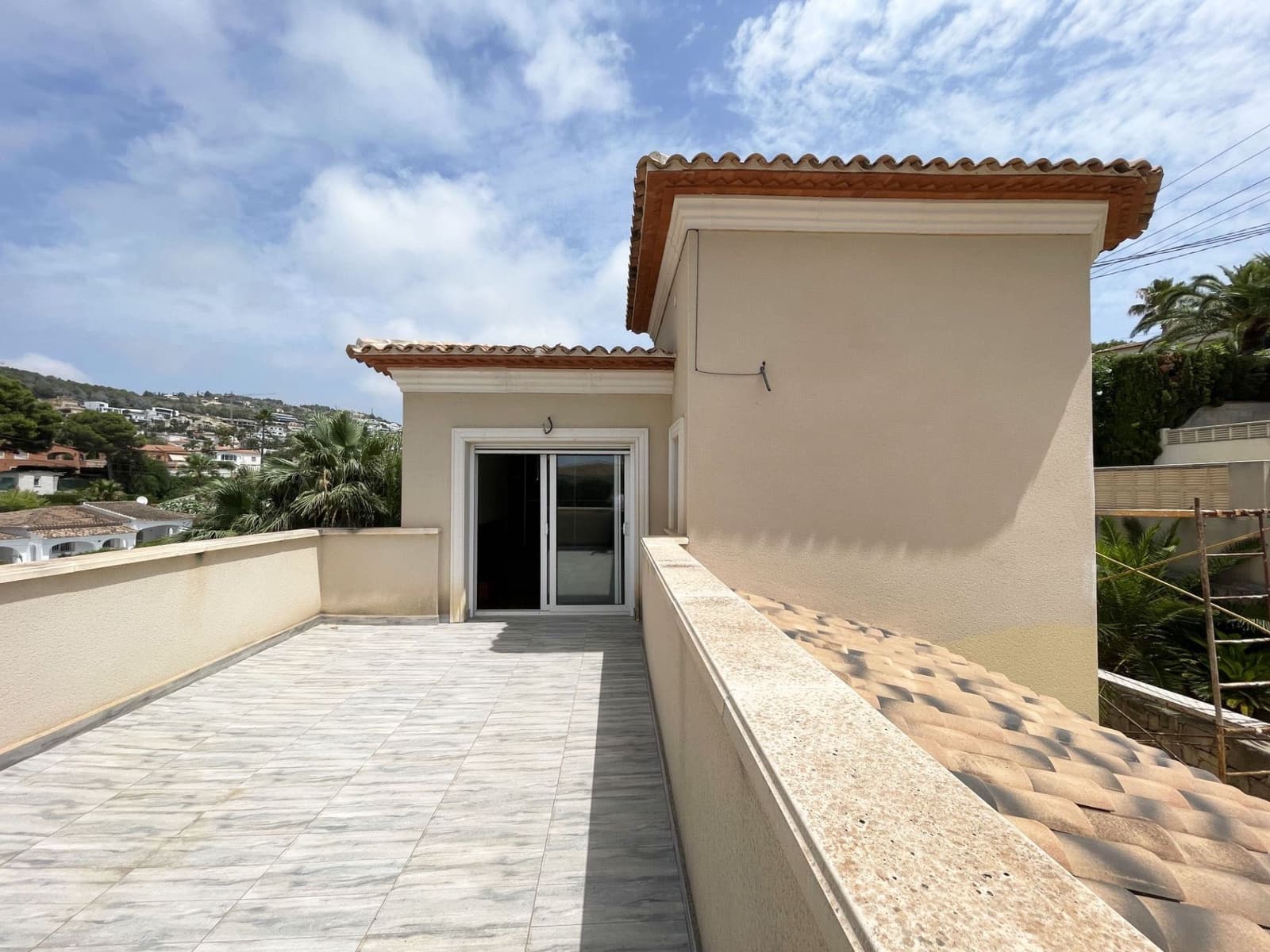 3 bedroom Villa for sale in Calpe / Calp with pool garage - € 625,000 (Ref: 9998086)