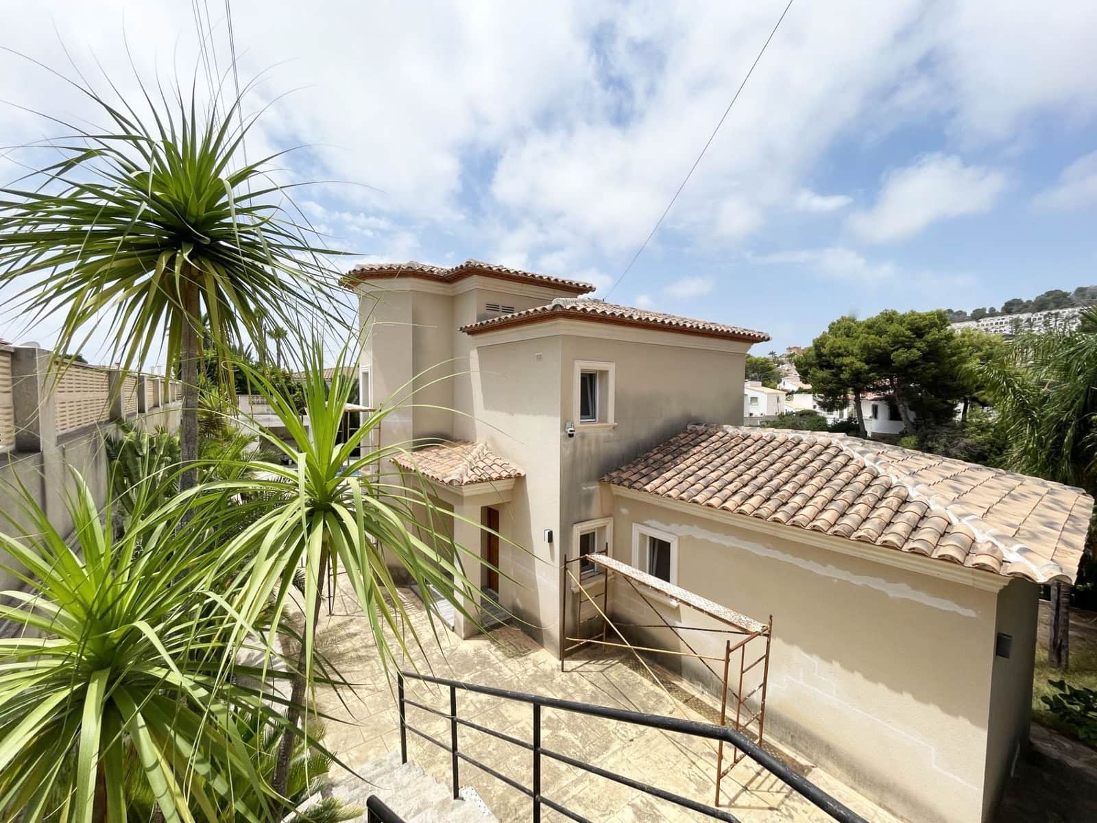 3 bedroom Villa for sale in Calpe / Calp with pool garage - € 625,000 (Ref: 9998086)