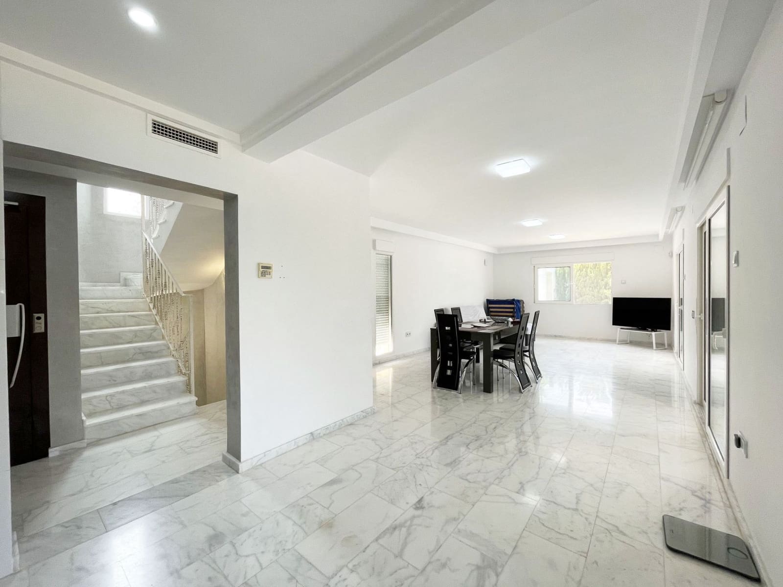 3 bedroom Villa for sale in Calpe / Calp with pool garage - € 625,000 (Ref: 9998086)