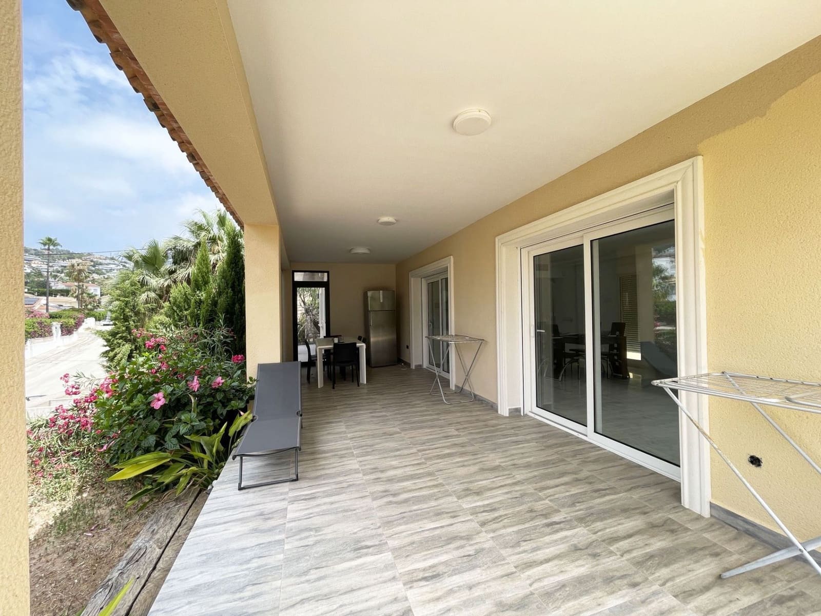 3 bedroom Villa for sale in Calpe / Calp with pool garage - € 625,000 (Ref: 9998086)