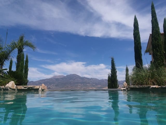 Finca/Landhuis te koop in Marbella - € 400.900 (Ref: 9209019)