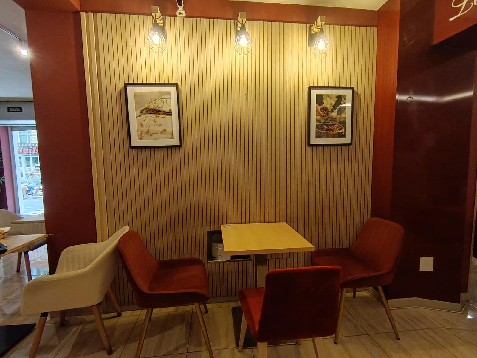 Business for sale in Fuengirola - € 99,000 (Ref: 10043313)
