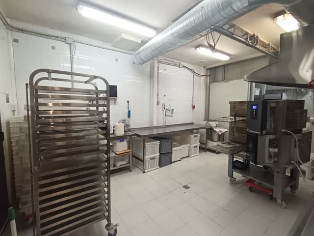 Azienda in vendita in Fuengirola - 50.000 € (Rif: 10144986)