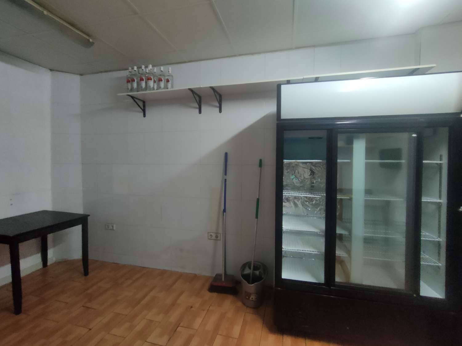 Erhverv til salg i Torremolinos - € 375.000 (Ref: 7679529)