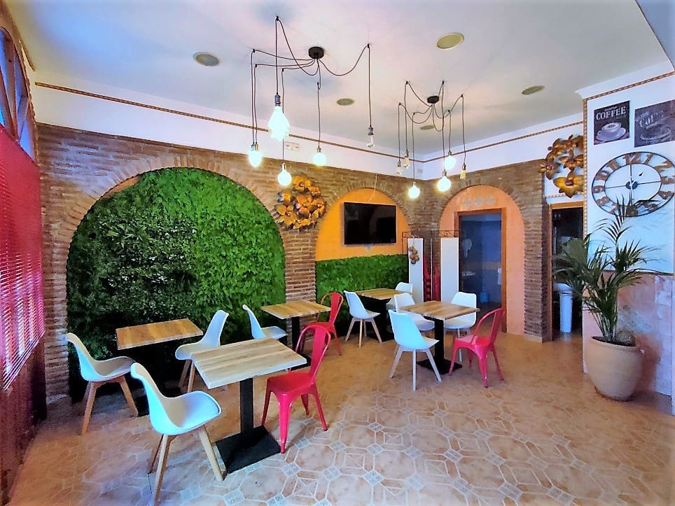 Ravintola/baari vuokrattavana paikassa Benalmadena - 1 000 € (Ref: 8504704)