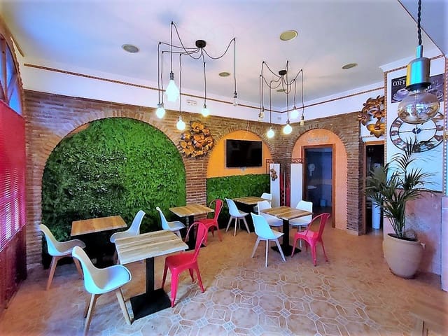 Ravintola/baari vuokrattavana paikassa Benalmádena - 1 000 € (Ref: 8504704)