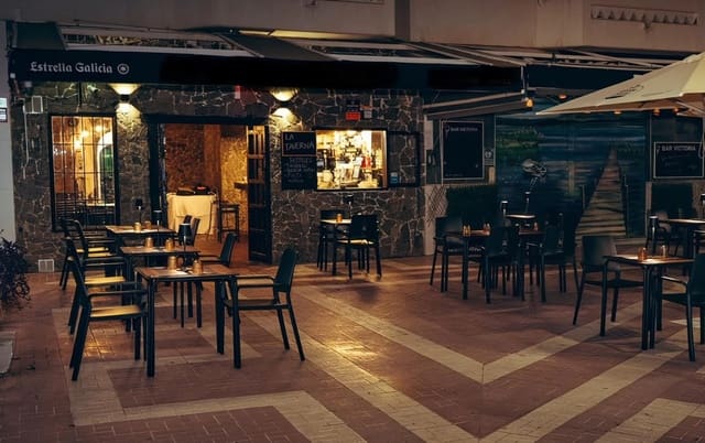 Restaurante/Bar para arrendar em Benalmádena - 1 200 € (Ref: 8534429)
